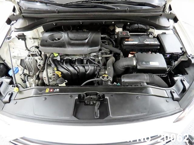  Hyundai / Avante Stock No. 20062